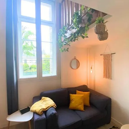 Le Sainte-croix - Centre - La Conciergerie.